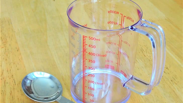 お菓子作りでは分量が一番大切